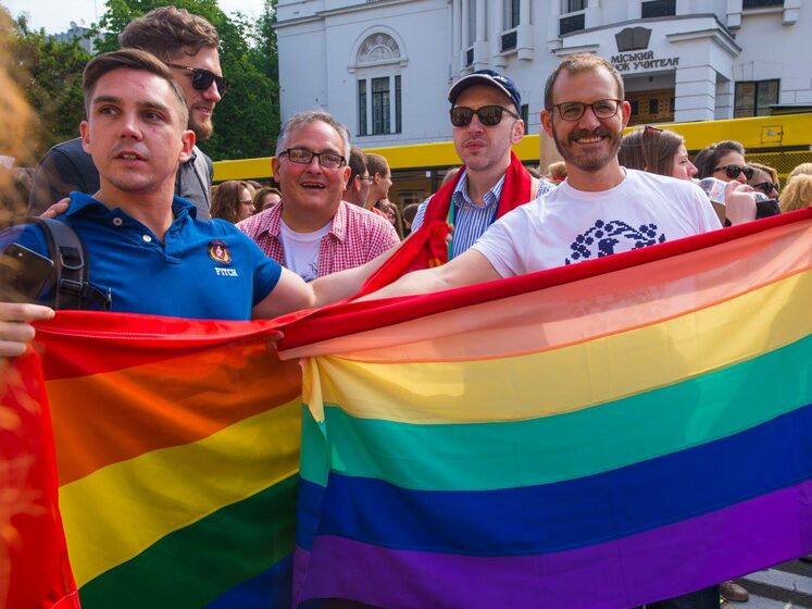 "Ми різні, але ми рівні". Денісова закликала поліцію забезпечити спокій під час ЛГБТ-маршу в Києві