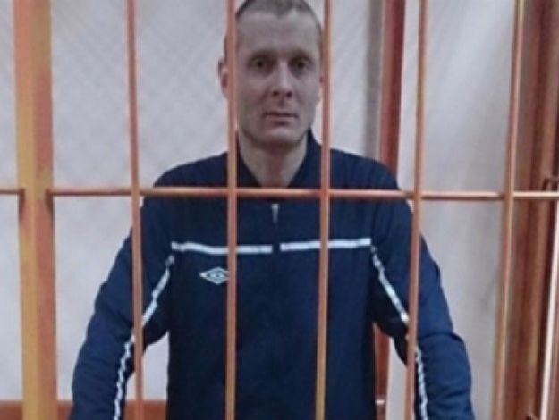 Подозреваемый в нападении на Харьковскую ОГА Юдаев заявил, что стал гражданином РФ в СИЗО
