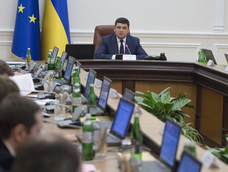 В обновленном проекте госбюджета увеличили расходы на образование, медицину и оборону