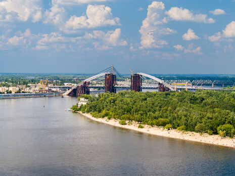 На Днепре провели экспериментальное шлюзование. В Мининфраструктуры заявили, что оно улучшит речную логистику
