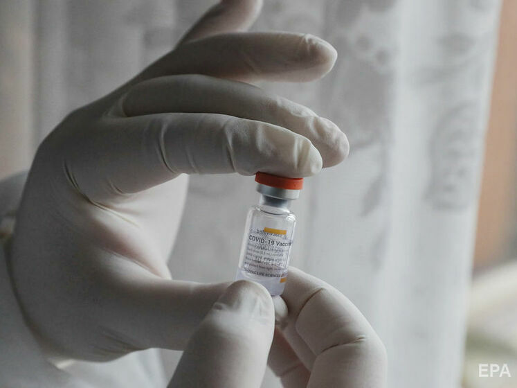 Україна отримала 159 тис. доз вакцини проти коронавірусу CoronaVac у межах COVAX