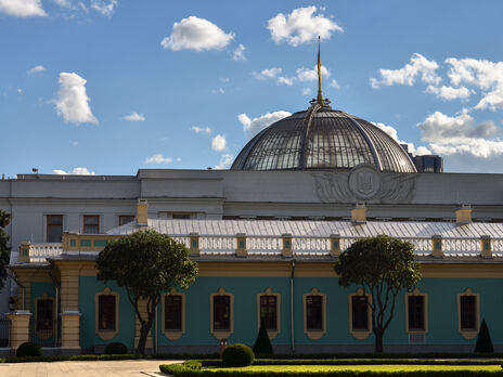 5,5% украинцев считают, что закон об олигархах снизит коррупцию – соцопрос