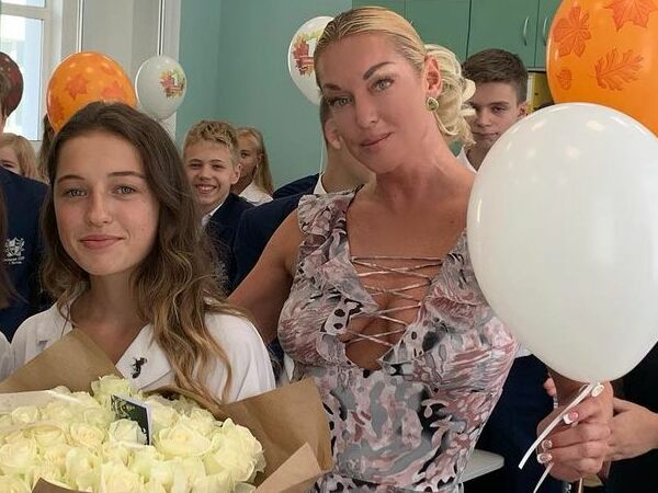 45-річна Волочкова показала, як росла її 16-річна донька: Це й моє свято. Я щаслива мама