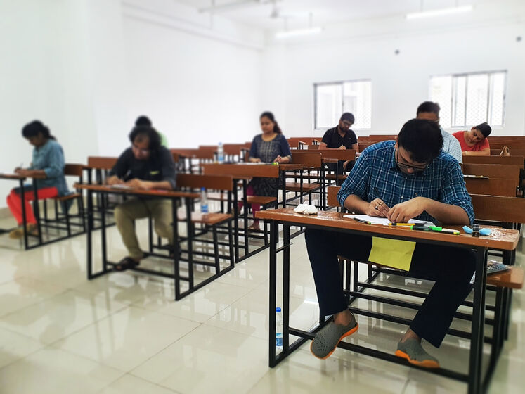 В індійському штаті обмежили інтернет на час іспиту, щоб вступники не списували