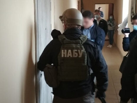 Сотрудники НАБУ и САП провели обыски в Харькове. СМИ пишут, что дело связано с нардепом от 
