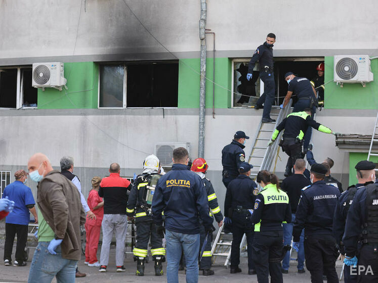 В коронавирусном отделении больницы в Румынии при пожаре погибло семь человек