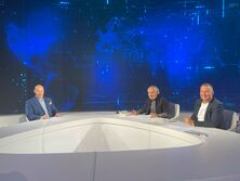 Сколько денег каждый месяц Украина должна выплачивать каждому гражданину. Интервью Гордона с Шустером и Елизаровым. Трансляция