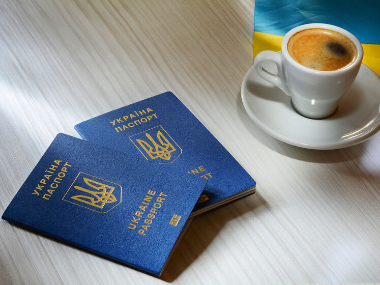 Украина потеряла три позиции в рейтинге престижности паспортов