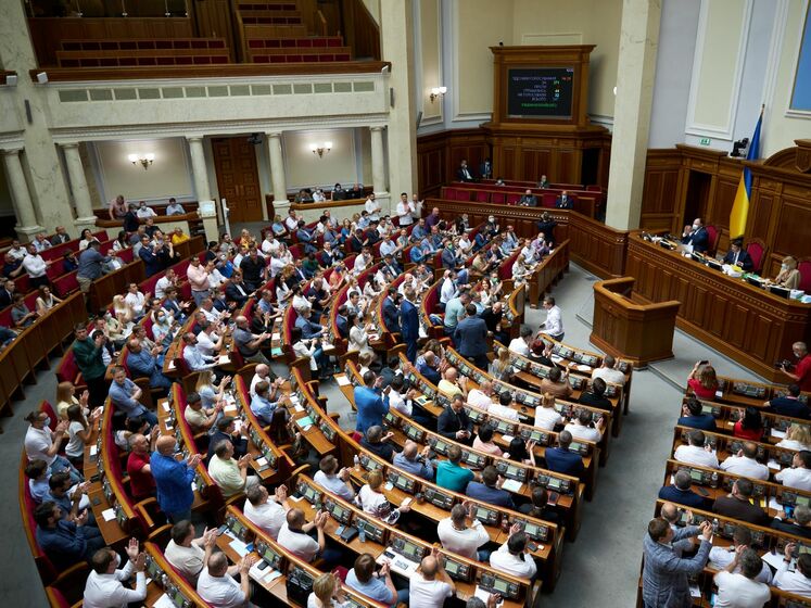 Арахамия заявил, что не ожидал от "Батькiвщини" такого результата голосования за отставку Разумкова