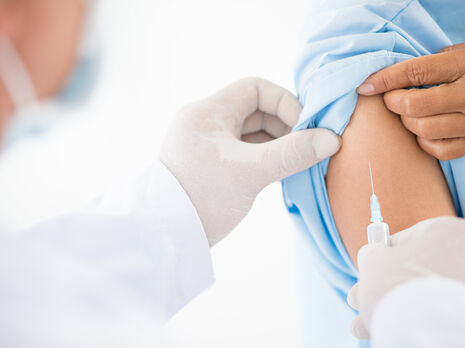 За сутки 148 тыс. украинцев привились от коронавируса