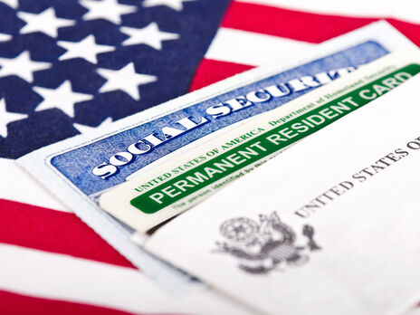 США оголосили про відновлення лотереї для надання Green Card
