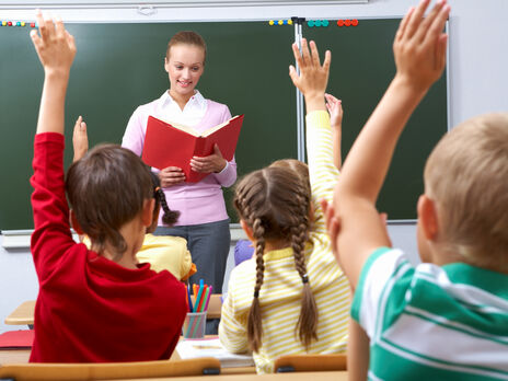 Одне щеплення проти COVID-19 зробили майже 84% українських педагогів, 98% – у Миколаївській області – Міносвіти