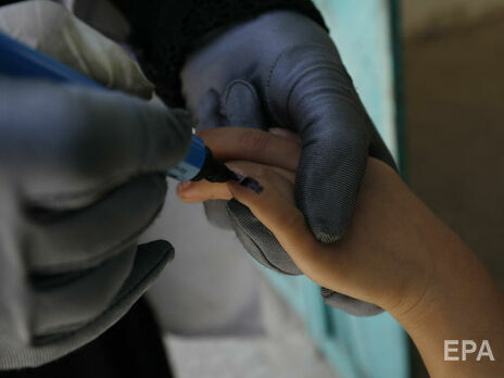 В связи со вспышкой полиомиелита в Ровенской области эпидрасследование проводят в Закарпатье – Минздрав