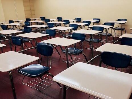 Из-за COVID-19 школьные каникулы в Украине могут продлить на три-четыре недели – Кузин