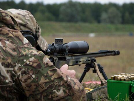 Боевики на Донбассе ранили украинского военного