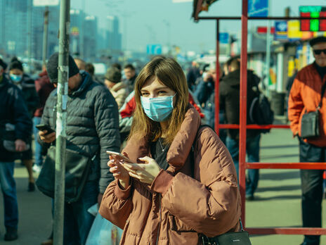 За сутки COVID-19 подтвердили у 13 тыс. украинцев