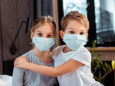 Инфекционист заявил, что дети стали чаще болеть COVID-19 и попадать в реанимацию. Ляшко утверждает, что существенных изменений нет