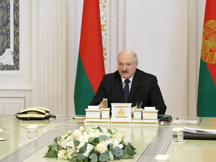 Лукашенко заявив, що в Білорусі готують "чергову спробу революції"