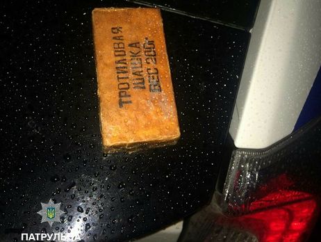 Полиция задержала во Львове пьяного мужчину с тремя сумками боеприпасов