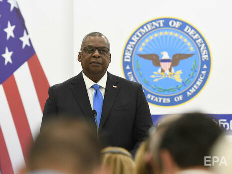 Міністр оборони США прибув із візитом до України