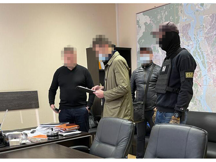 В помещениях "Киевтеплоэнерго" провели обыски. Руководителя одного из предприятий и подрядчика подозревают в халатности