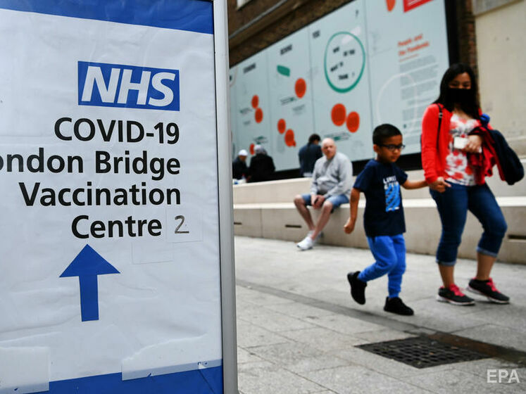 Науковці з Великобританії виявили новий штам коронавірусу. Він може виявитися заразнішим за 