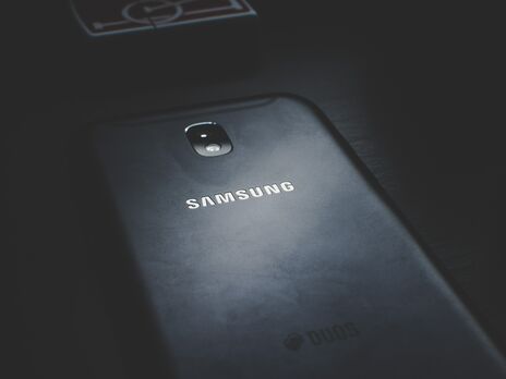В России запретили продажу 61 модели смартфонов Samsung