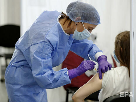 В Украине могут вводить бустерную дозу от коронавируса тем, кто выезжает в другие страны