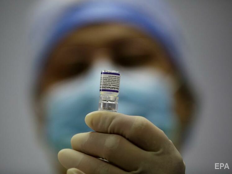У світі зробили понад 6,84 млрд щеплень проти коронавірусу