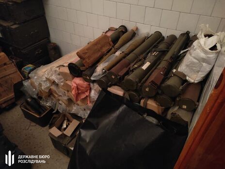 ГБР изъяло боеприпасы для гранатометов, реактивные противотанковые гранаты, 56 тыс. патронов разного калибра