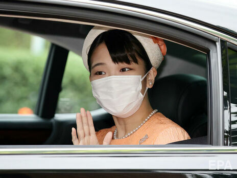 Японская принцесса вышла замуж за своего одногруппника, ради которого отказалась от титула