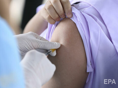 Вакцинация от COVID-19 в Украине началась 24 февраля