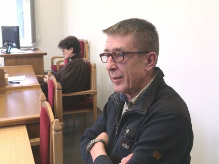 Суд в Латвии приговорил пророссийского журналиста к лишению свободы за разжигание вражды