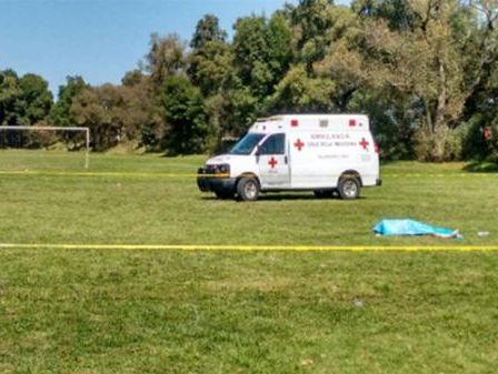 В Мексике футболист убил арбитра, показавшего ему красную карточку