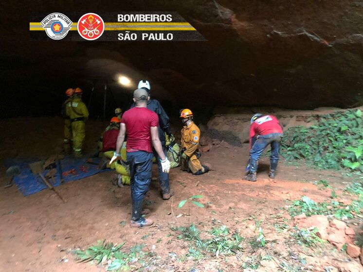 У Бразилії обвалилася печера, де тривали навчання рятувальників. Загинуло дев'ятеро людей