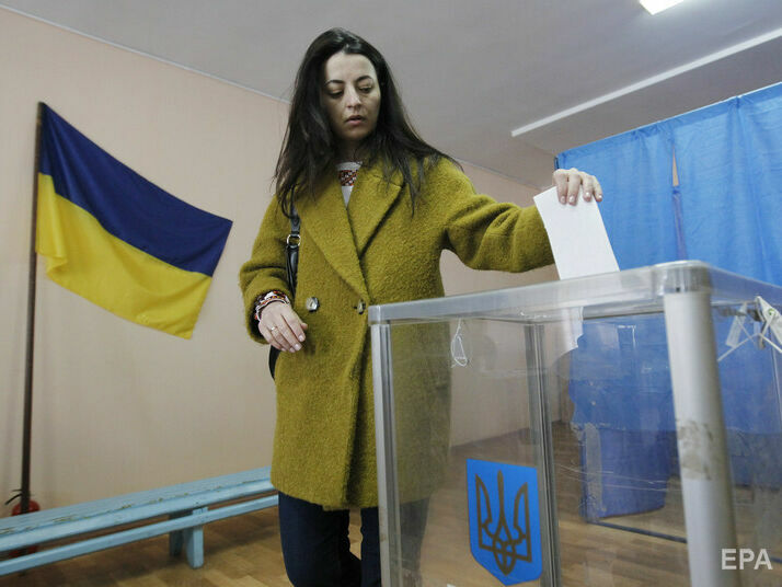 На довыборах в Верховную Раду в Херсонской и Черкасской областях лидируют кандидаты от "Слуги народа"