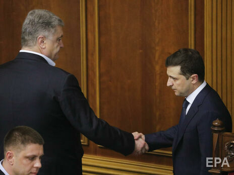 Згідно з результатами опитування, Зеленський (праворуч) очолює президентський рейтинг, Порошенко другий