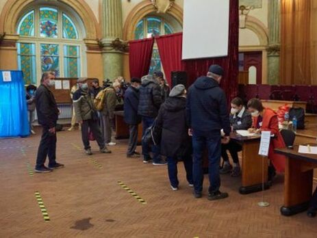 Явка избирателей на выборах мэра Харькова составила менее 30%