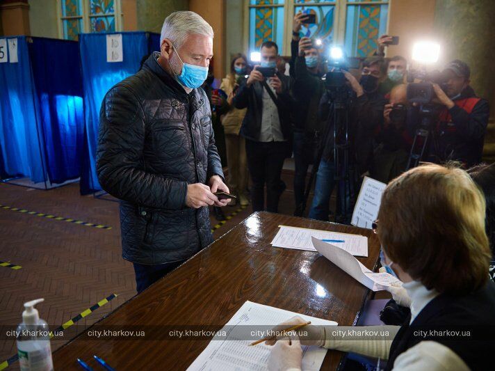 Терехов здобув 50% голосів виборців – дані паралельного підрахунку "Опори"