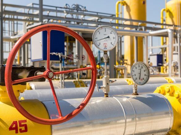 "Газпром" на третину скоротив транзит газу через Україну