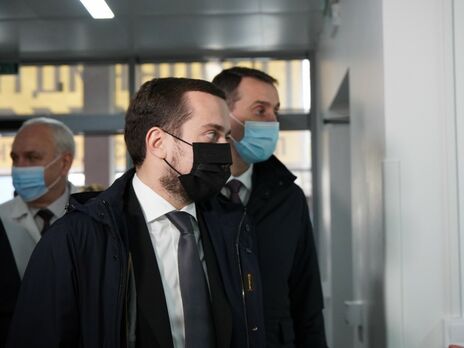 СНБО поручил делать ежедневно 350 тыс. прививок от коронавируса