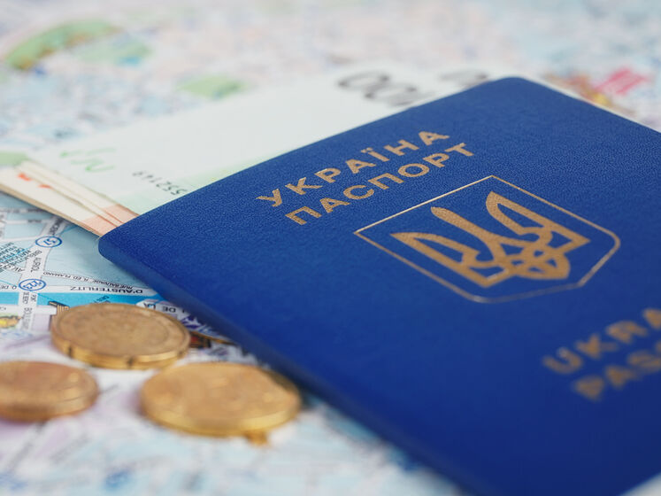 Українці, які не мають ID-картки, зможуть отримати міжнародний COVID-сертифікат у застосунку "Дія"
