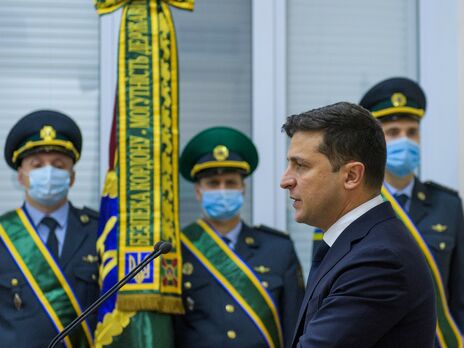 Зеленский уволил начальника разведки ГПСУ Демченко. СМИ пишут, что он может возглавить таможню