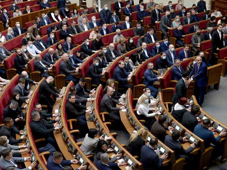 Рада звільнила п'ятьох міністрів, ЦВК оголосила результати довиборів у парламент. Головне за день