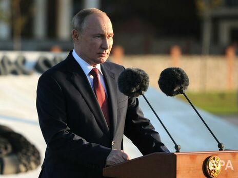 Путин снова приехал в оккупированный Крым. МИД Украины выразил решительный протест