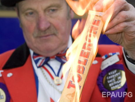 Британцы возмутились изменением формы знаменитых шоколадок Toblerone