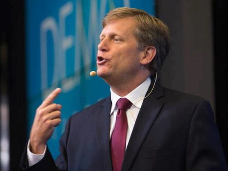 Экс-посол США в РФ Макфол: Только сумасшедший начал бы войну с Россией