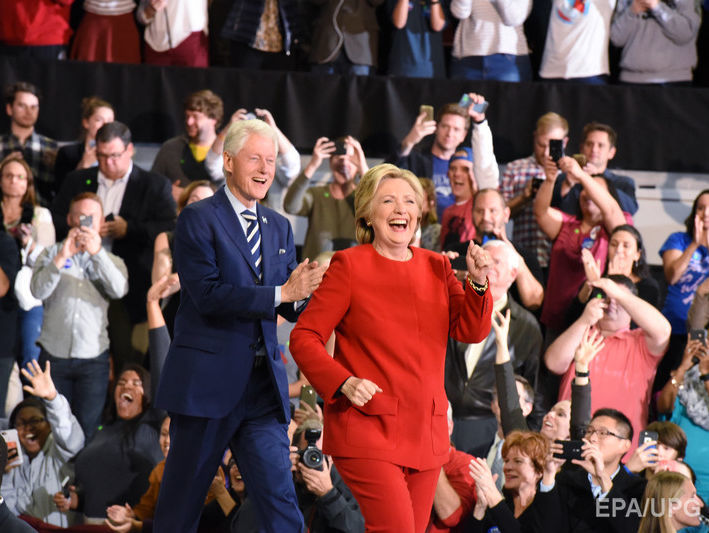 Билл и Хиллари Клинтон проголосовали на выборах президента США. Видео