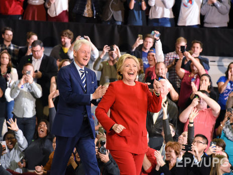 Билл и Хиллари Клинтон проголосовали на выборах президента США. Видео