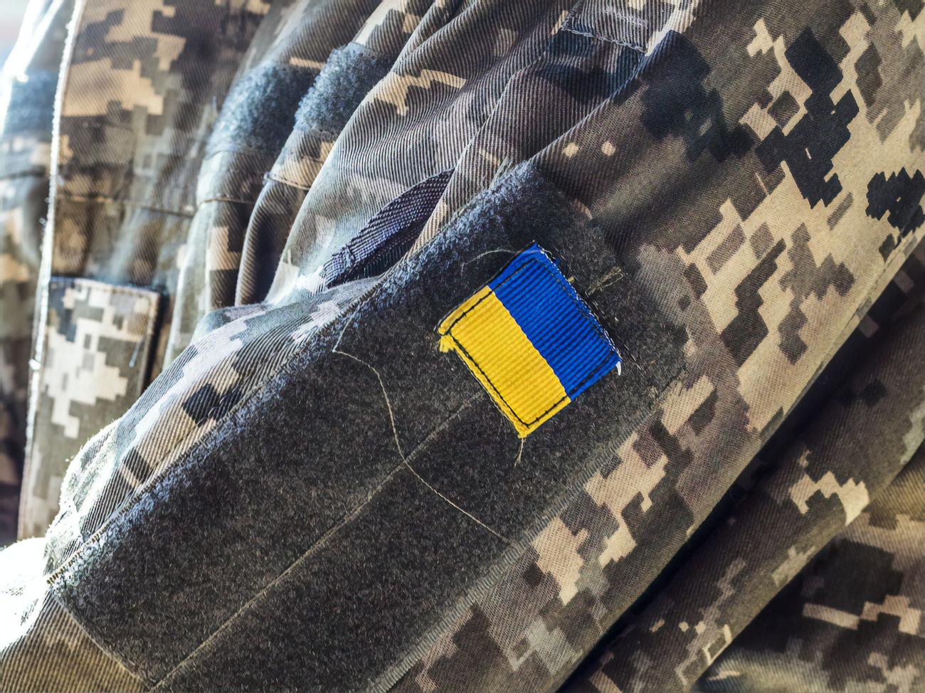 65% украинских подростков считают, что им придется воевать за Украину – опрос по заказу программы “Свобода слова Савика Шустера”
